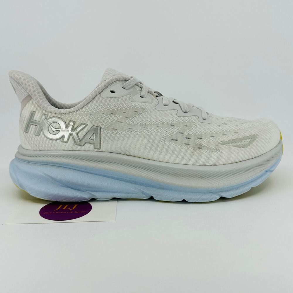 Hoka One One Women's Clifton 9 Running Shoe NCIW SINGLE RIGHT SHOE Size 8.5 B